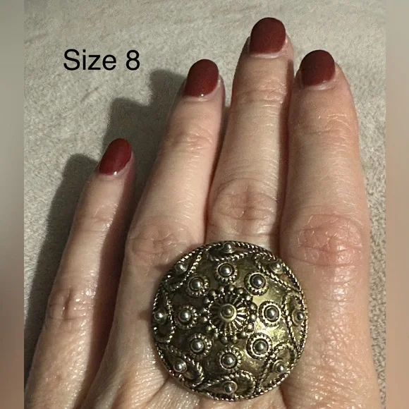 2 Goldtone Costume Rings - Indian inspired and Turquoise detailed sizes 6 & 8 - Picture 3 of 8